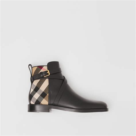 botin negro burberry cuadros|Botines en piel con paneles a cuadros House Checks (Negro.